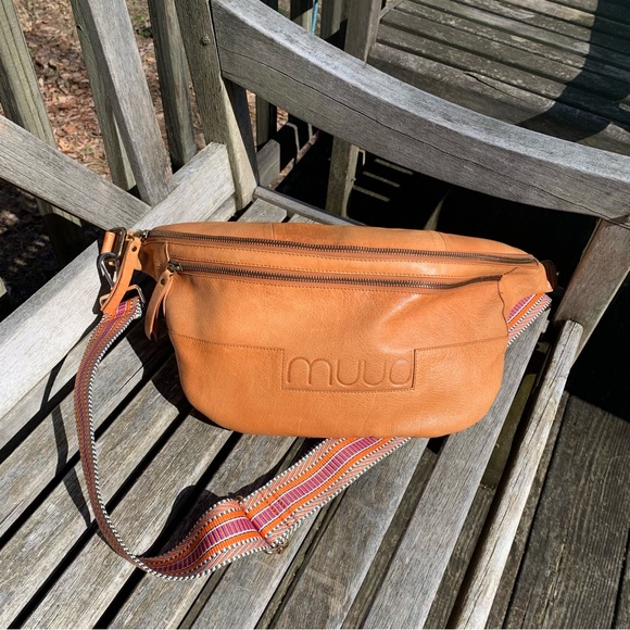 XL Vegas bumbag by muud Danish lifestyle brand designed for knitters. - Picture 4 of 7